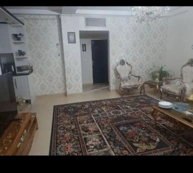 آپارتمان ۹۵ متری مجتمع زیتون کیهانشهر.فول امکانات