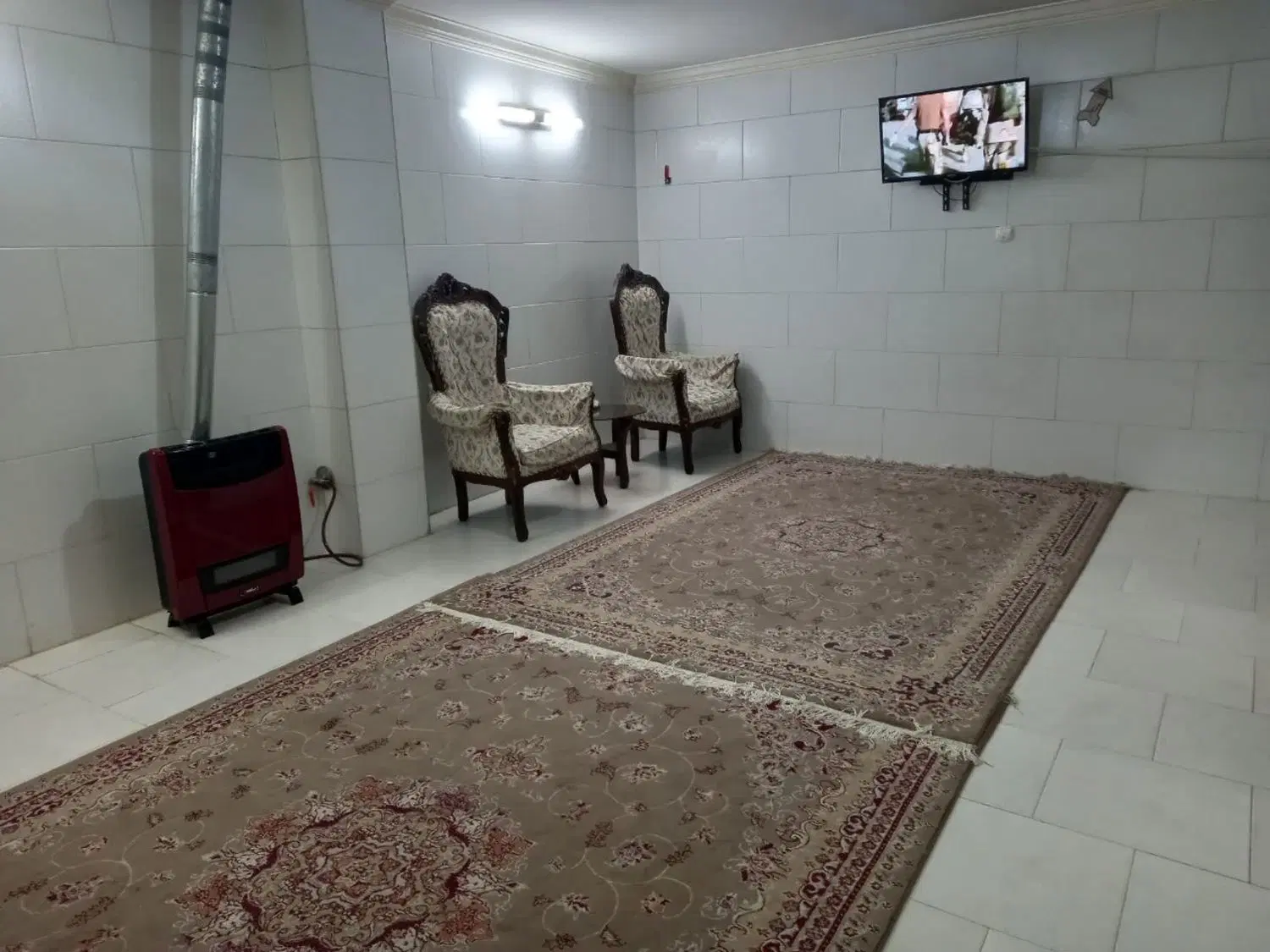 سوییت مبله مرکزشهرامنیت بالامجاور میدان امام