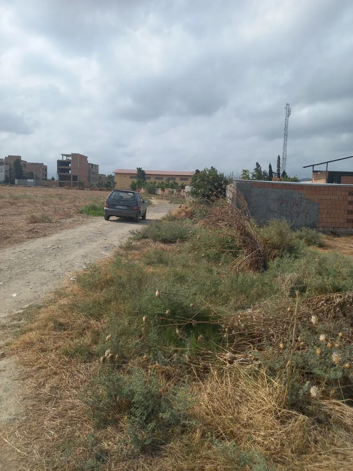 زمین فروشی داخل بافت در روستای کریم آباد، گرگان