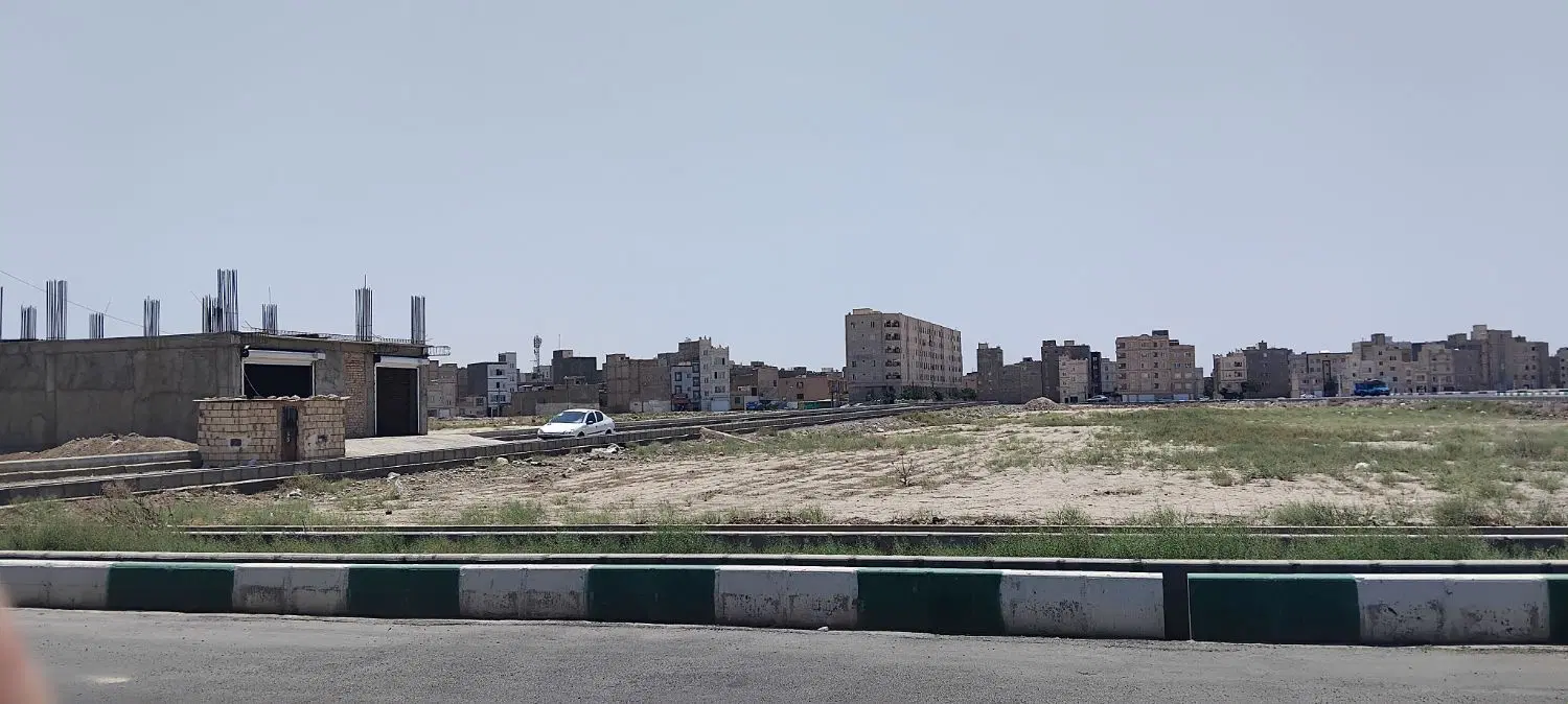 زمین‌ مسکونی