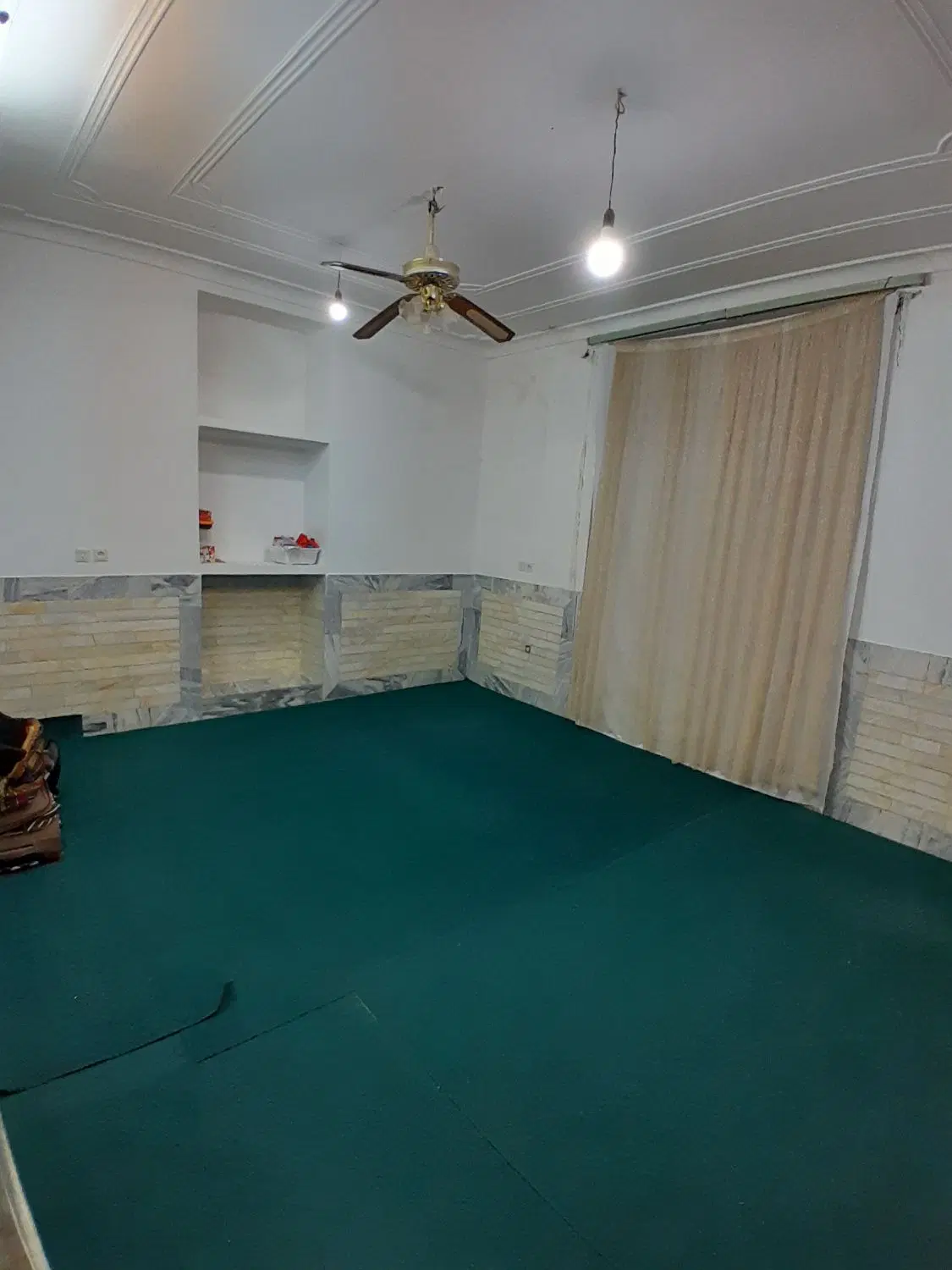 اجاره خانه ویلایی 550متری در بردسیر