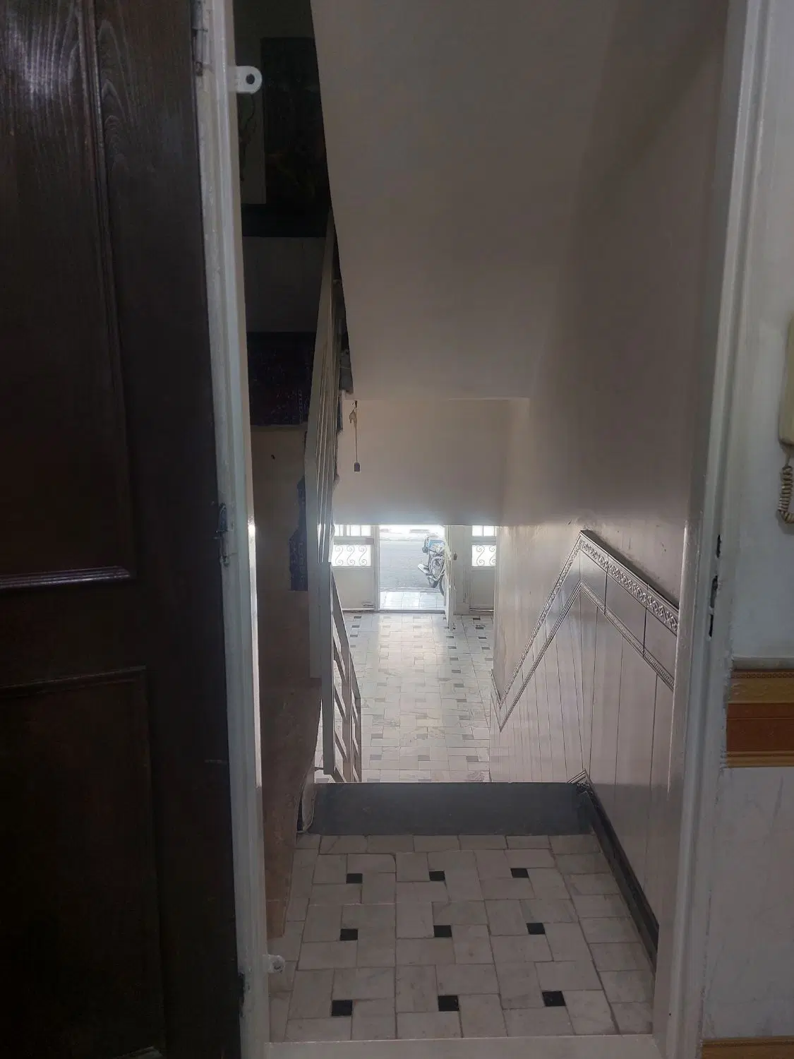 اجاره خانه جنوبی طبقه دوم