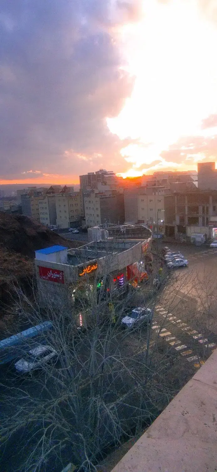 آپارتمان با چشم انداز و ویو ابدی ولی امر رشدیه