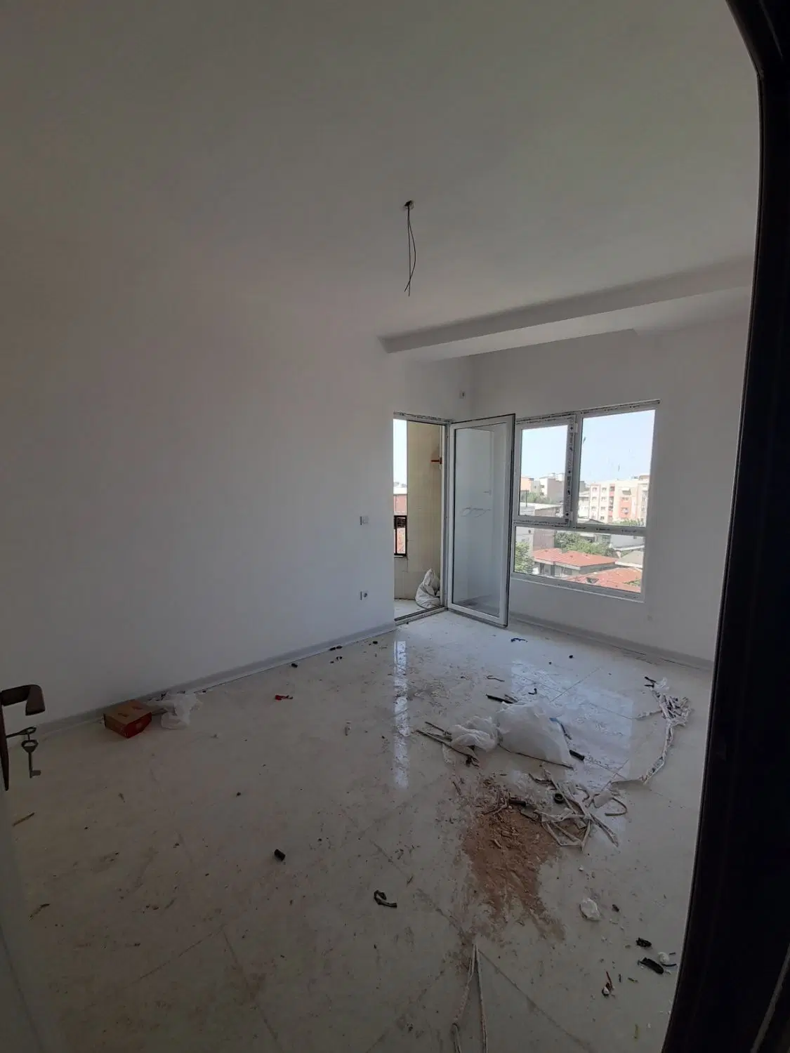 اپارتمان ۱۱۰متری طبقه ۱فول املاک طاها