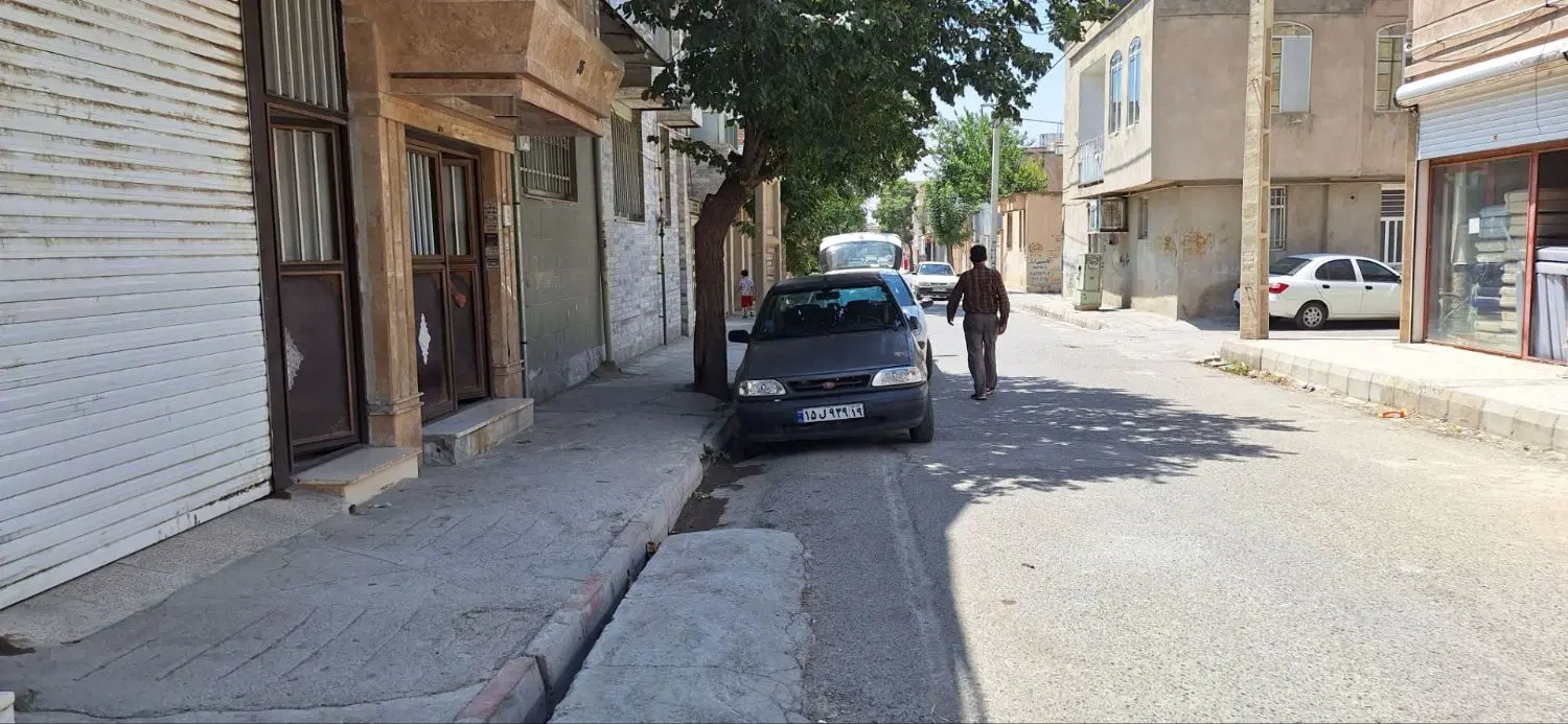 یک باب منزل مسکونی واقع در شهرک آبادانی مسکن