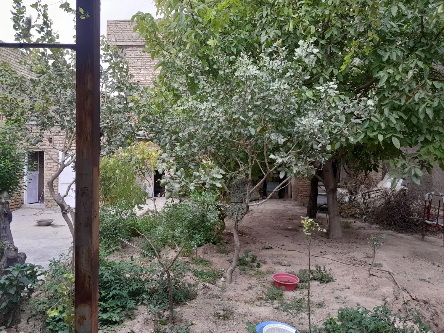 ساختمان ویلایی بر اصلی خیابان نور سلطانیه