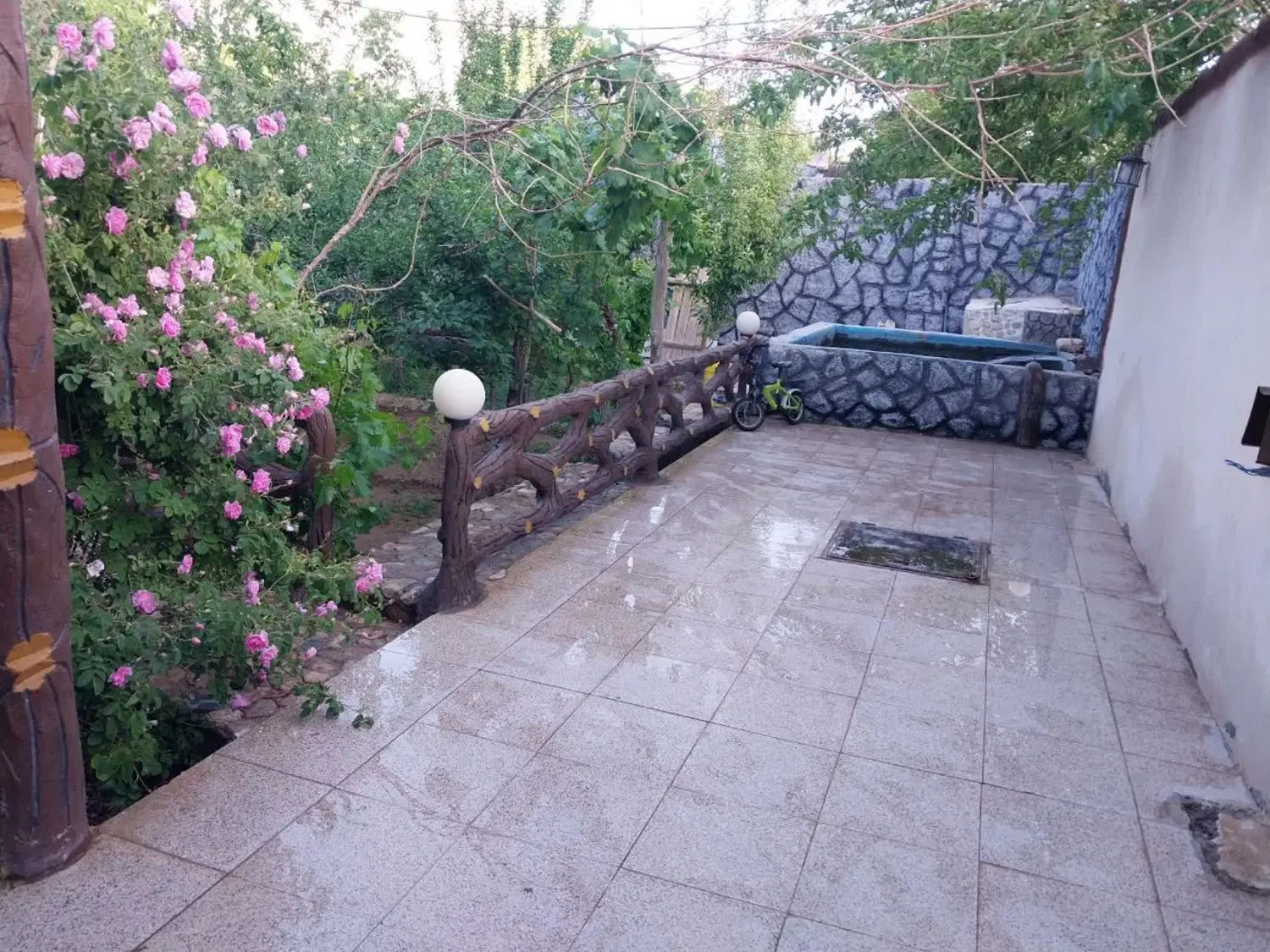اجاره روزانه خانه باغ سانیج