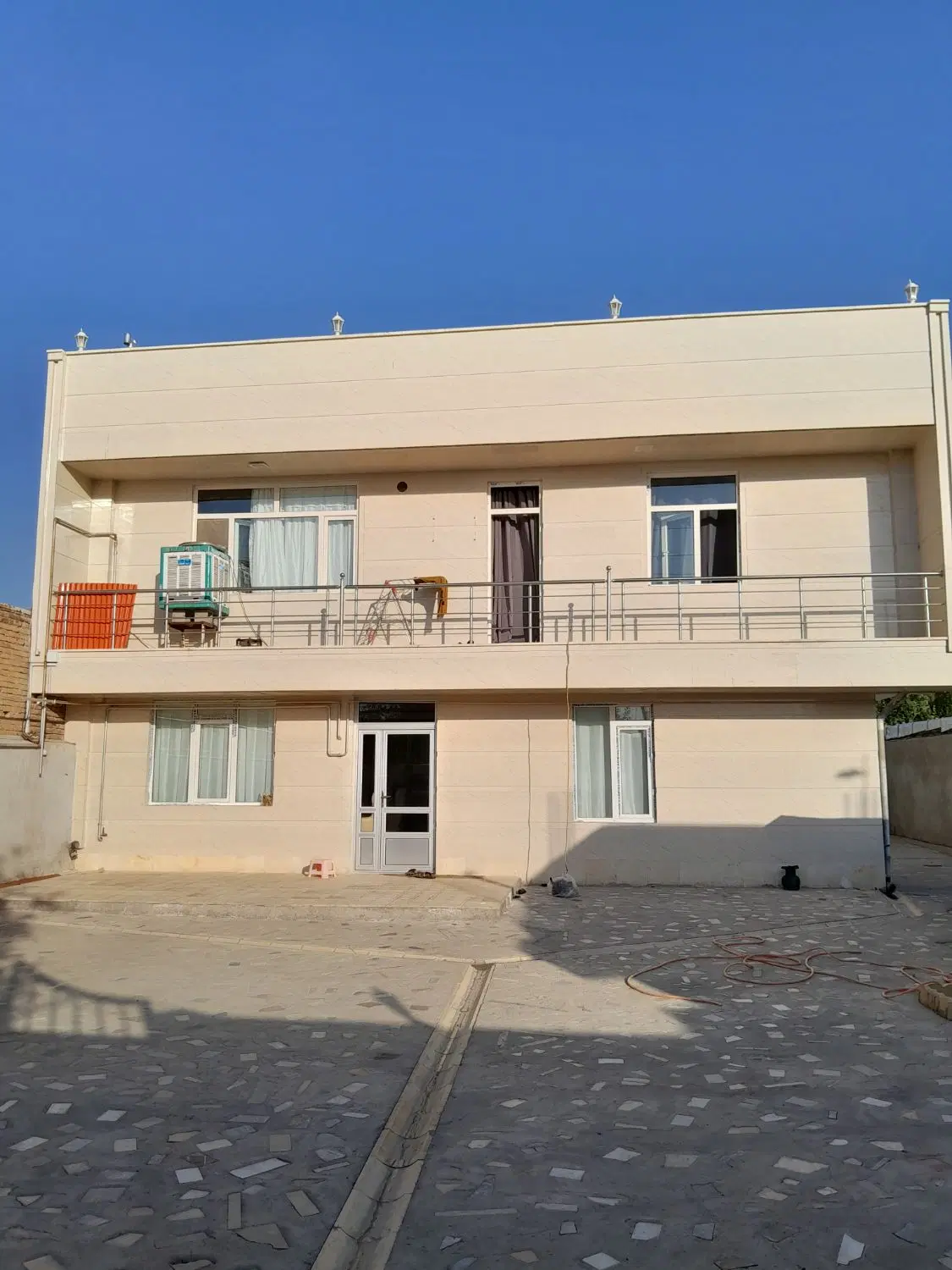 خانه سه طبقه