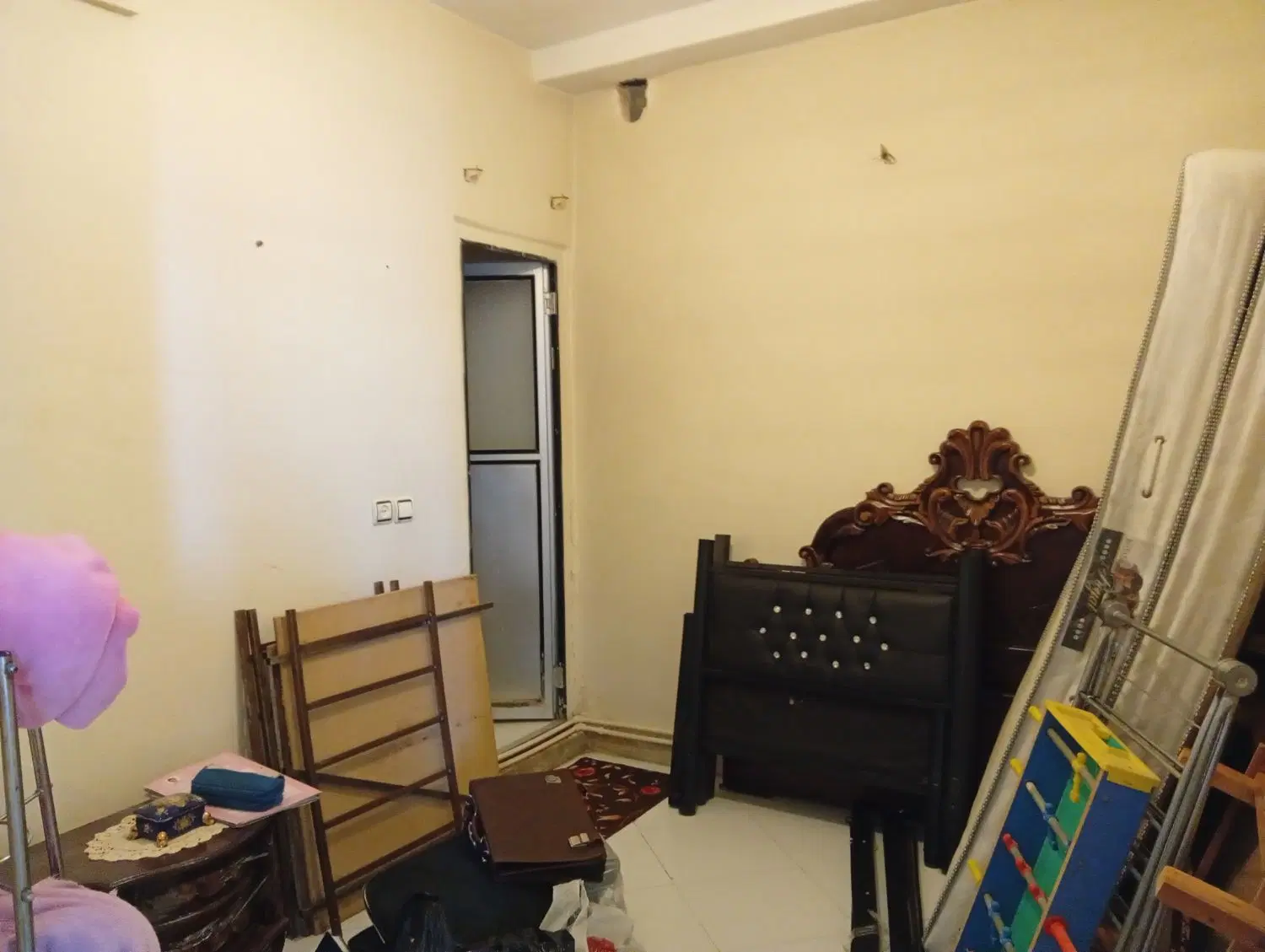 ۷۵ متر*سند دار*طبقه ۳ *پارکینگ اختصاصی