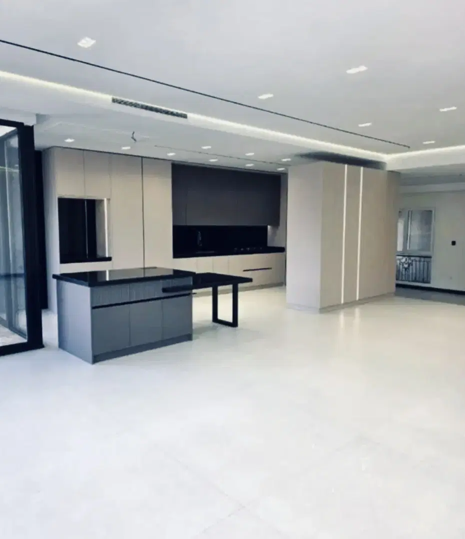 ۱۴۲متری تکواحدی نوساز فول ابتدای عطاآفرین لاکانی