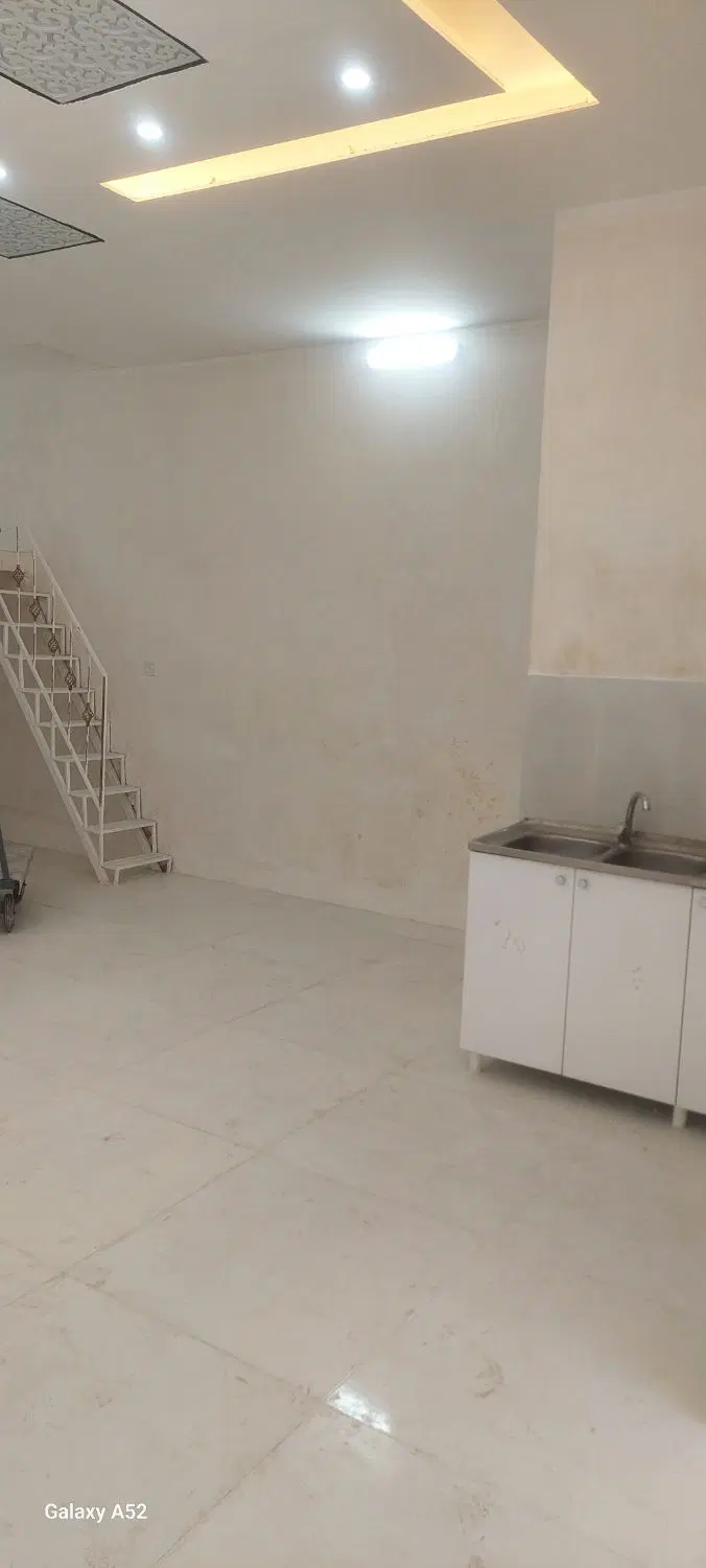 مغازه ۷۰ متری حاشیه ابوطالب