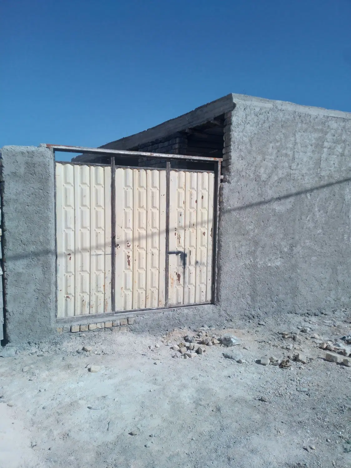 اسکلت ۱۰۸متر