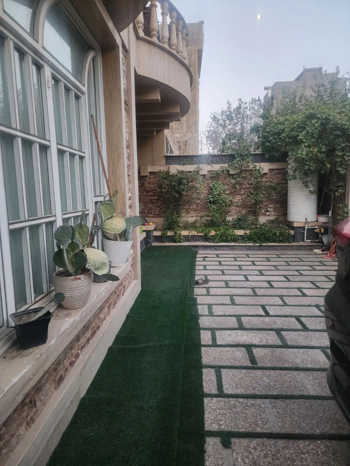 ویلایی دوبلکس و تریبلکس