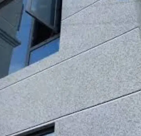 کلنگی ۱۲۰متری ۲طرف کلنگ وباسازی تمیز قابل سکونت