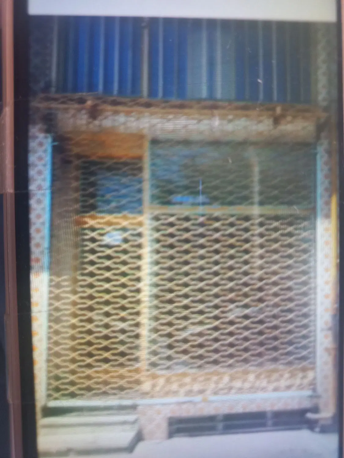 فروش مغازه در خیابان ستارخان یکه تکان