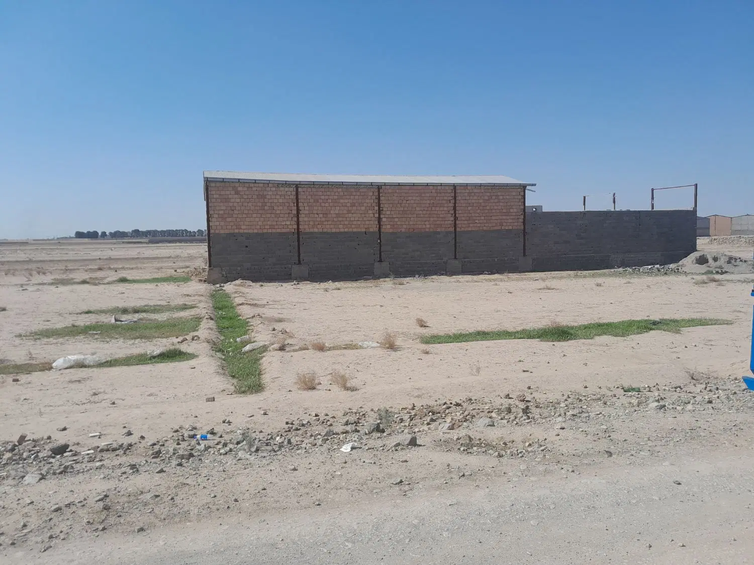 زمین ۲۱۴ متری در فرون اباد