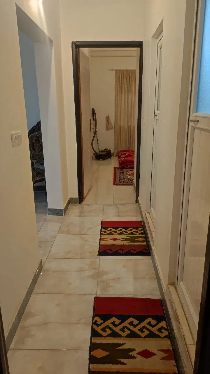 اجاره خانه دربست کامل 95 متری دو خواب با حیاط مسقف