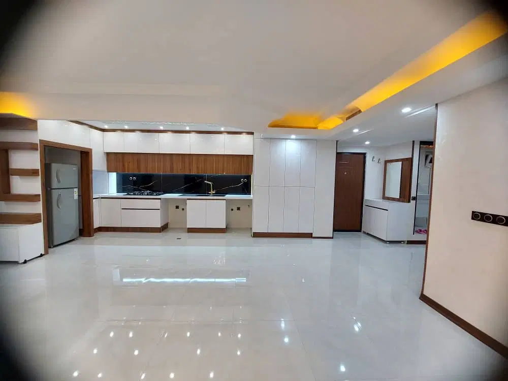 ۱۰۰متر تاپ لوکیشن عظیمیه