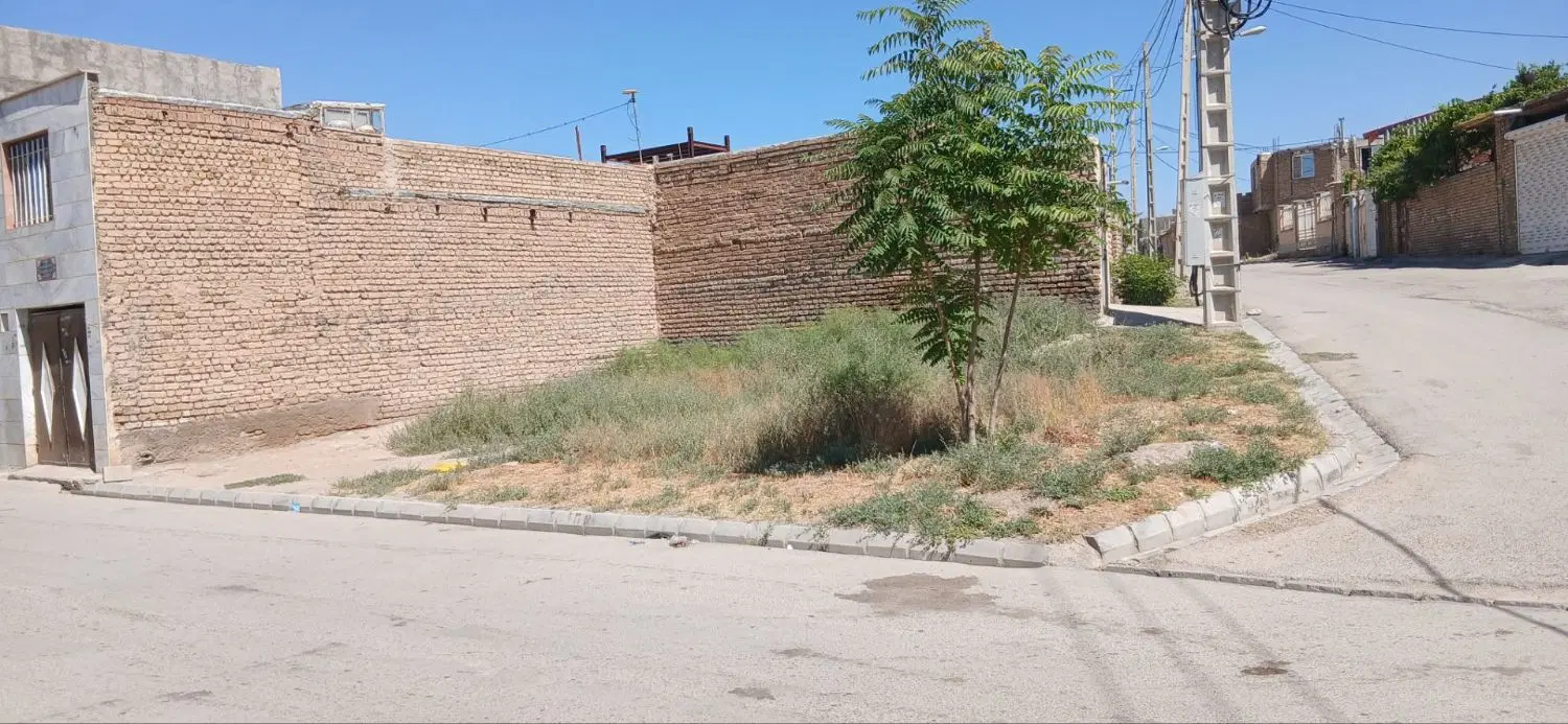 زمین فروشی