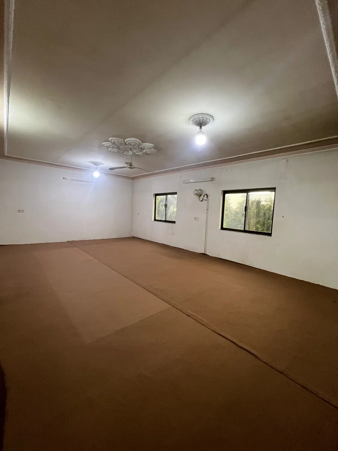 اجاره منزل ۱۴۰متری در دوراهی اوجی اباد