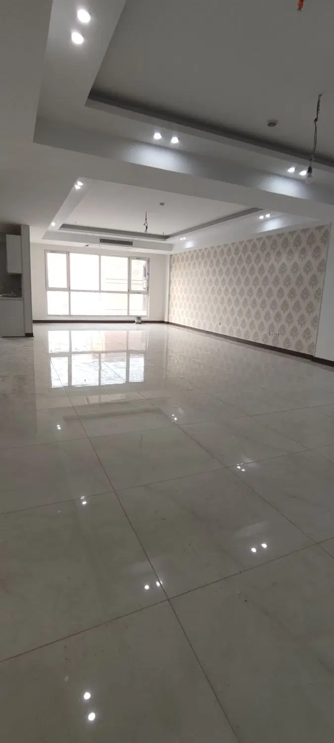 ۹۳ متر فول امکانات بی نقص