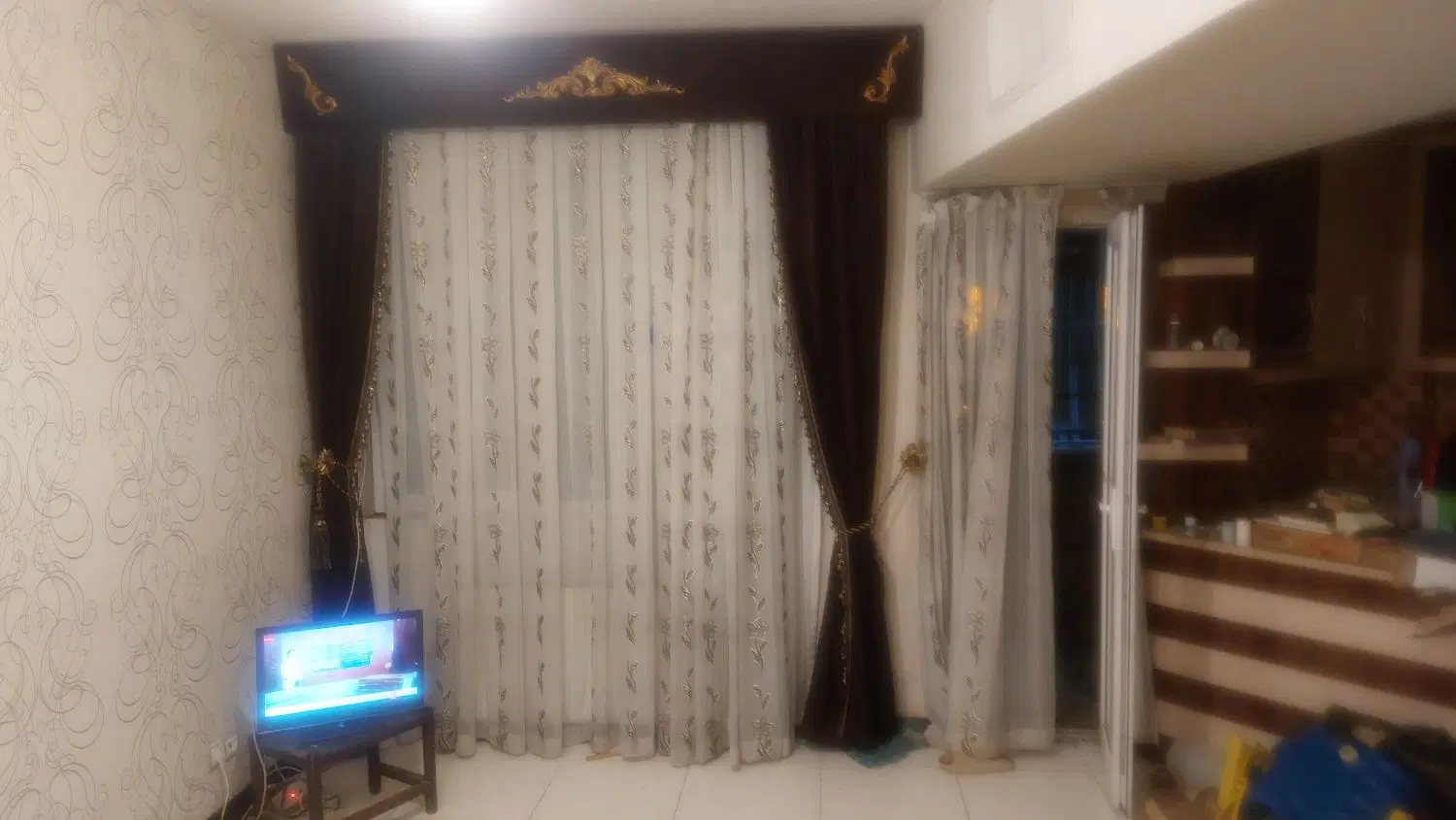 ملک 100متری با تمام امکانات طبقه ی همکف