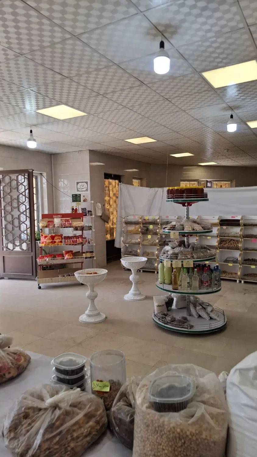 واگذاری مغازه مجهز + استند و تجهیزات کامل
