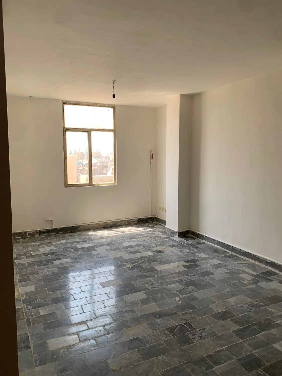 آپارتمان ۹۰ متر دو خوابه فول امکانات