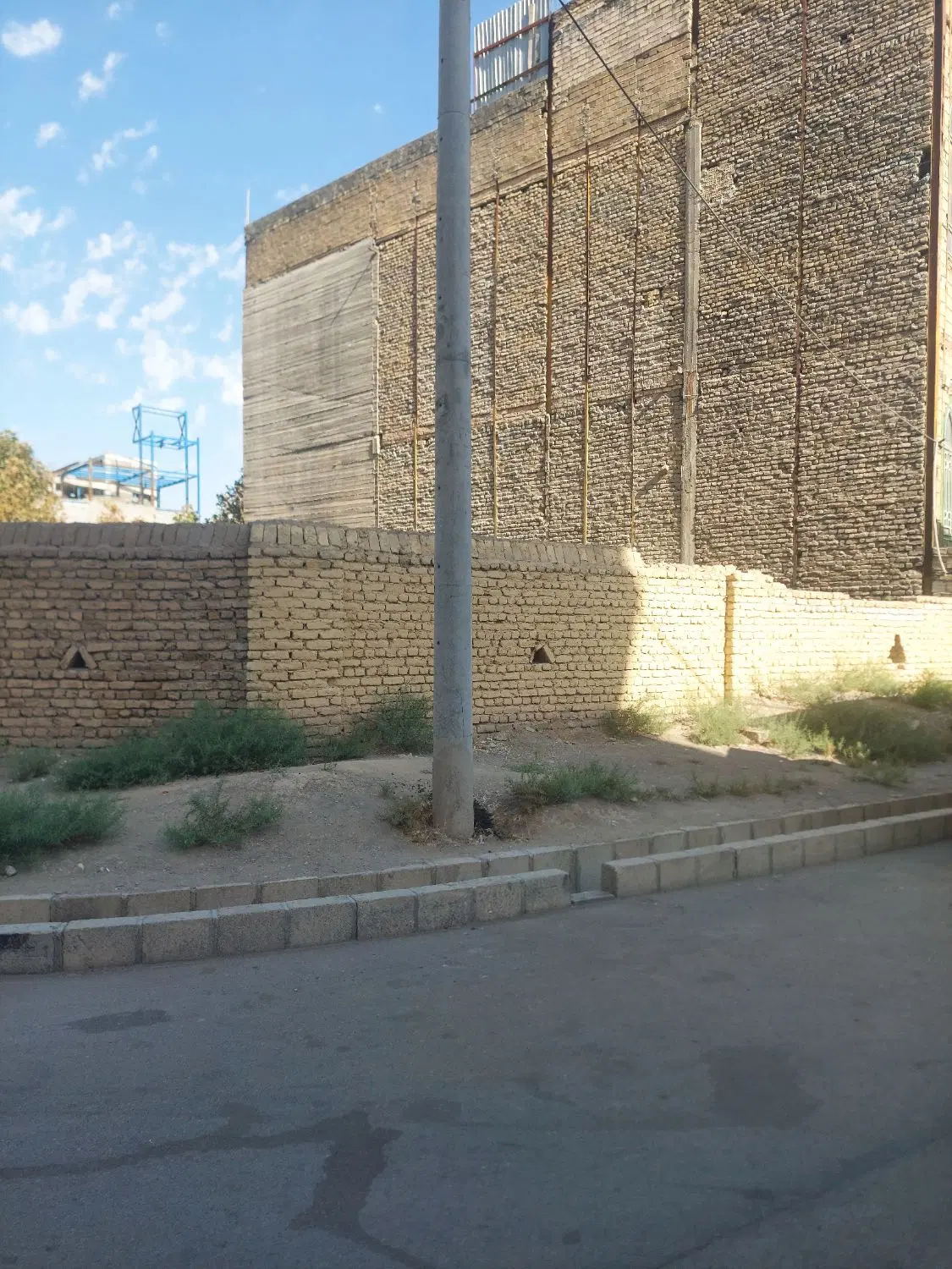 زمین سه نبش داخل مصلی۲۲ یا طالبی۷