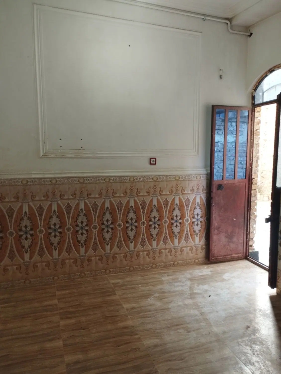 ویلایی نوساز 100متری