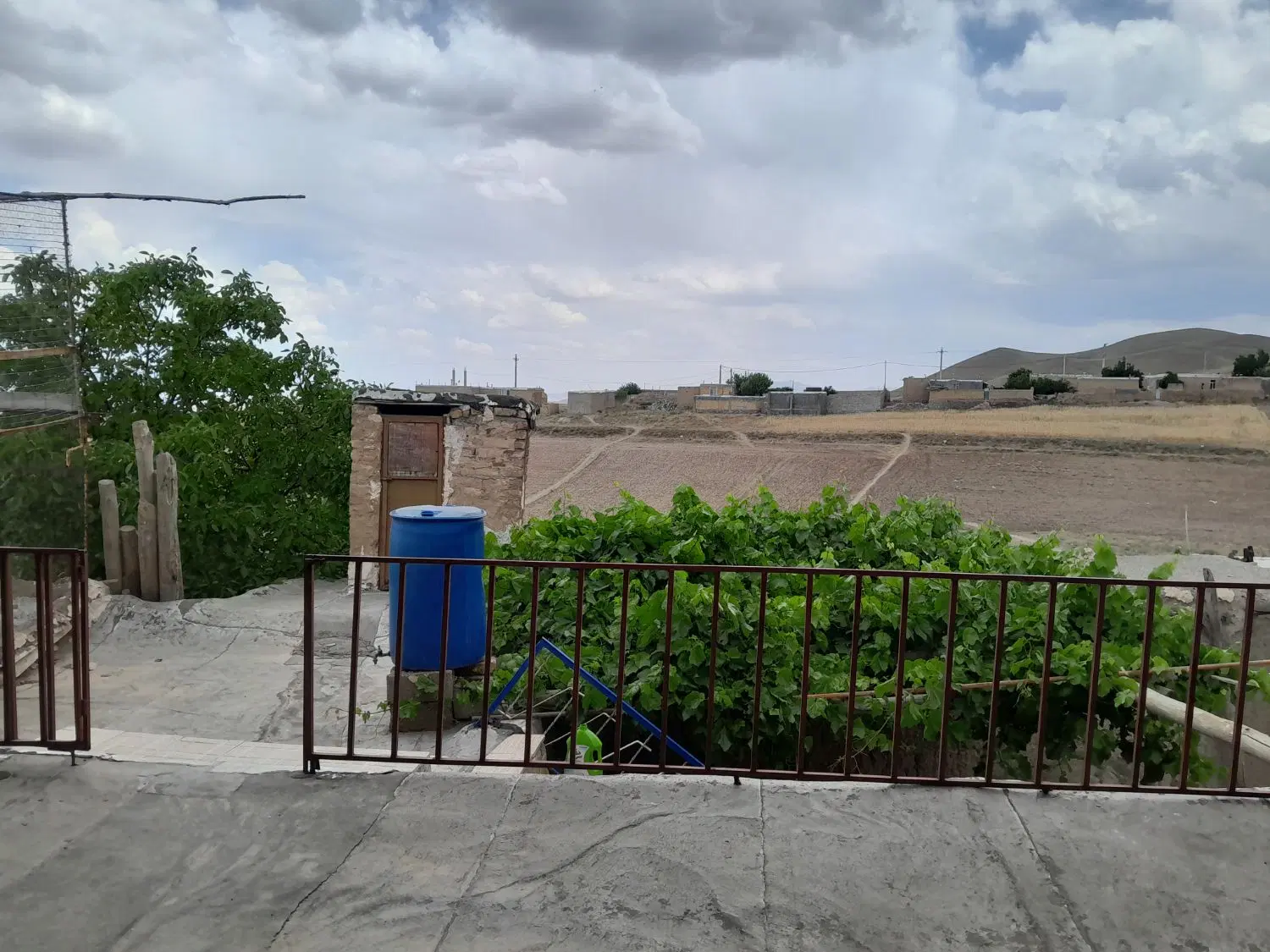 خانه ای ویلایی-واقع در قزل تپه