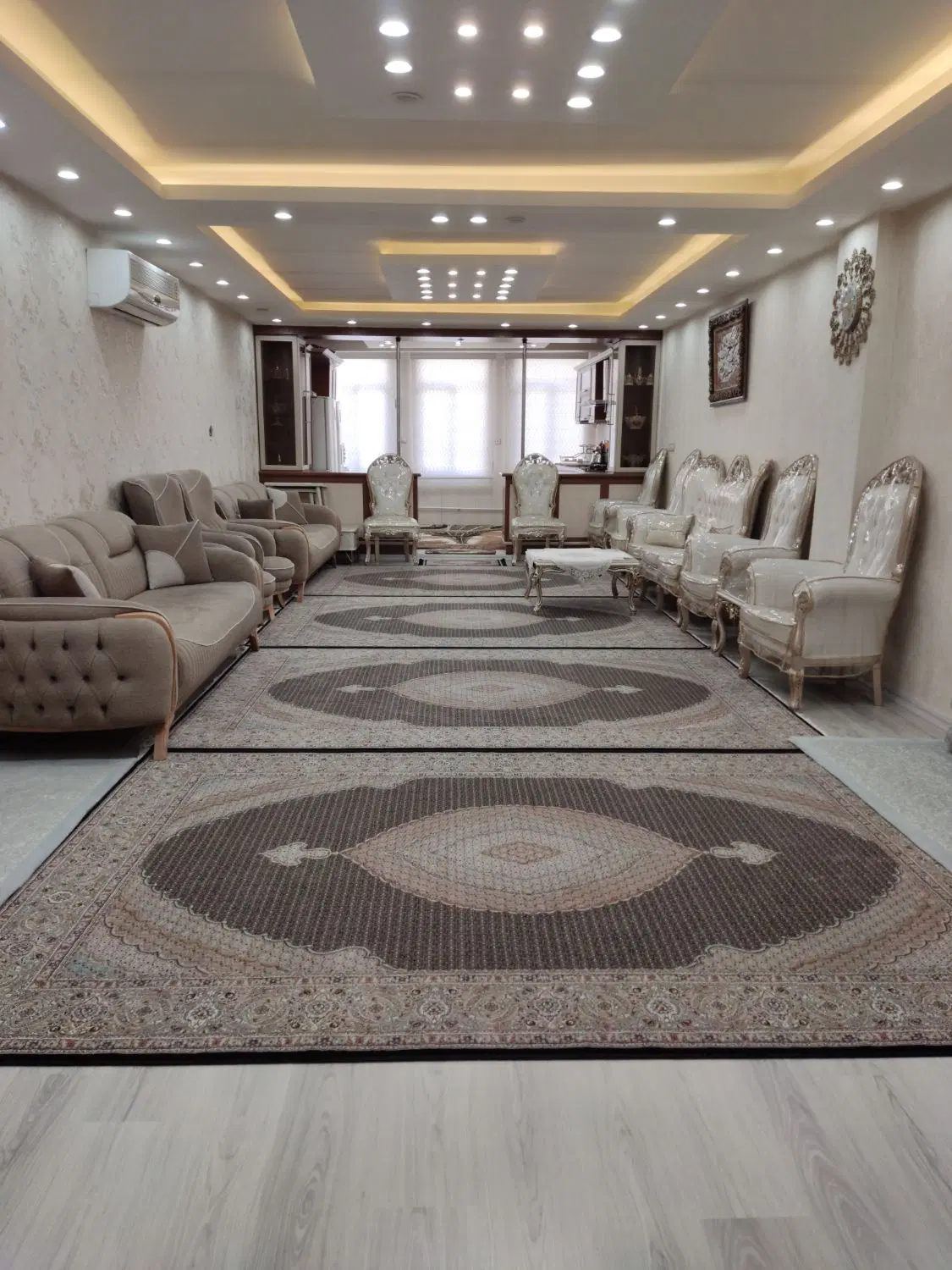 فروش ساختمان سه طبقه دو سرویس راه جدا قاسمیه