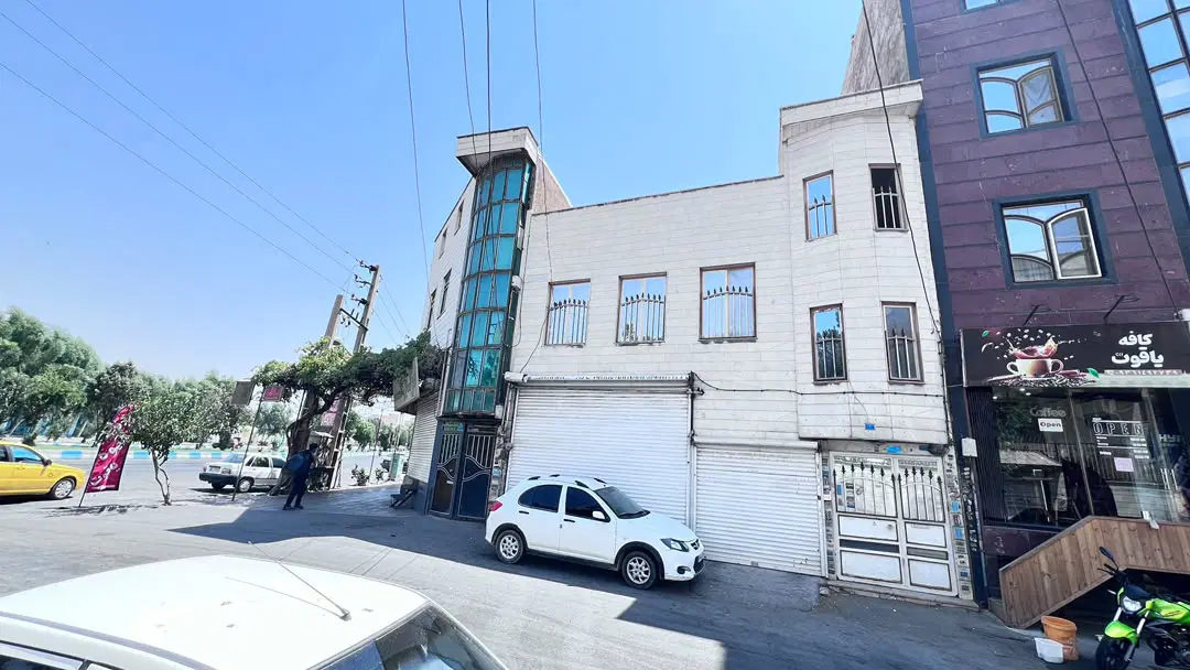 ملکیت سند دار تجاری اداری بلوار شمالی شهدای قمی