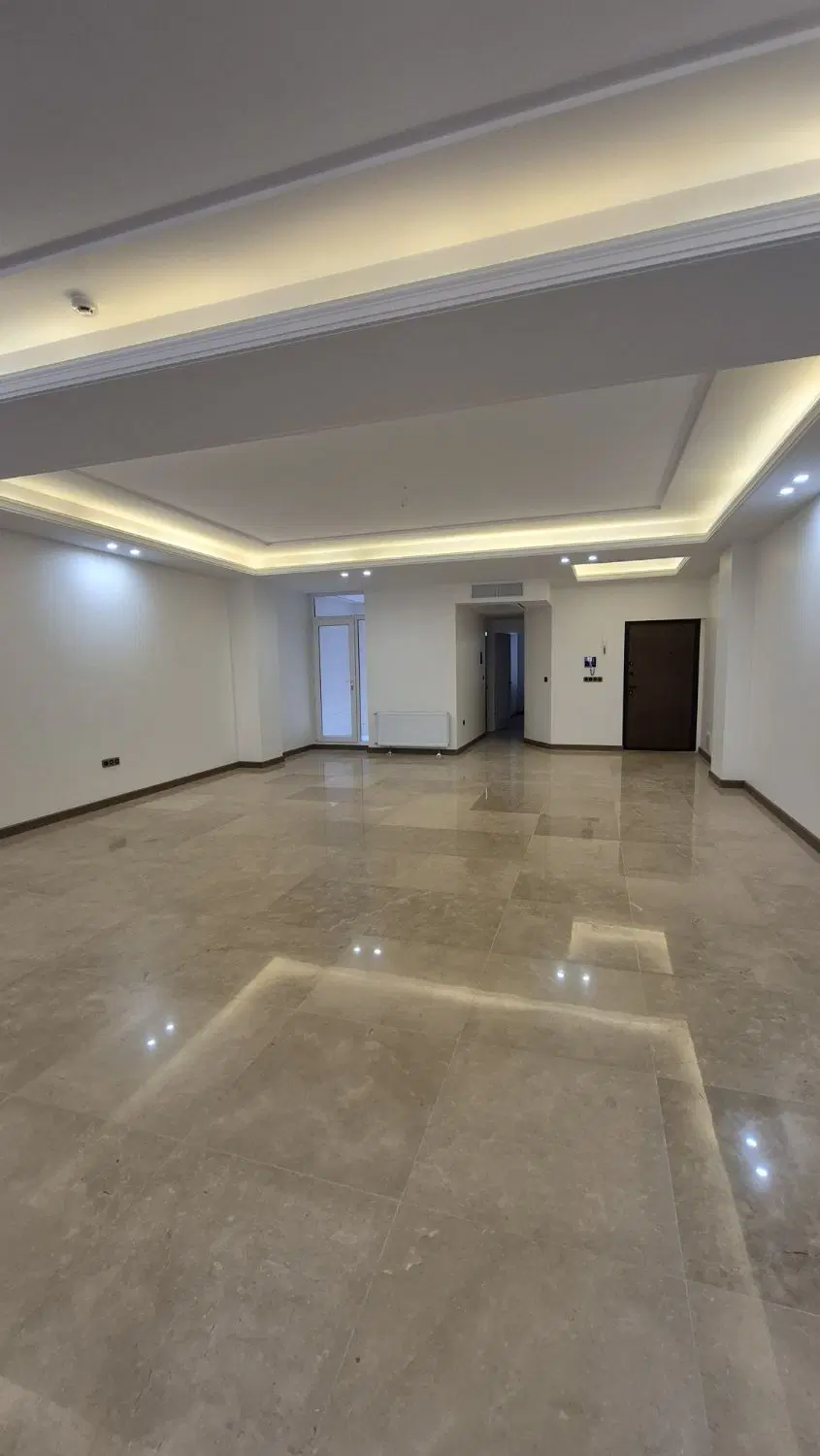 فروش آپارتمان ۱۳۰ متری کلید نخورده دمادشت