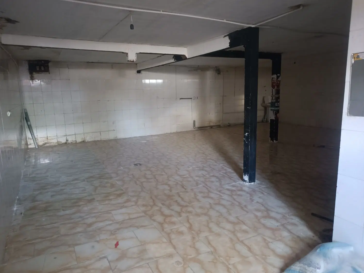 اجاره زیر زمین برا مغازه و انباری