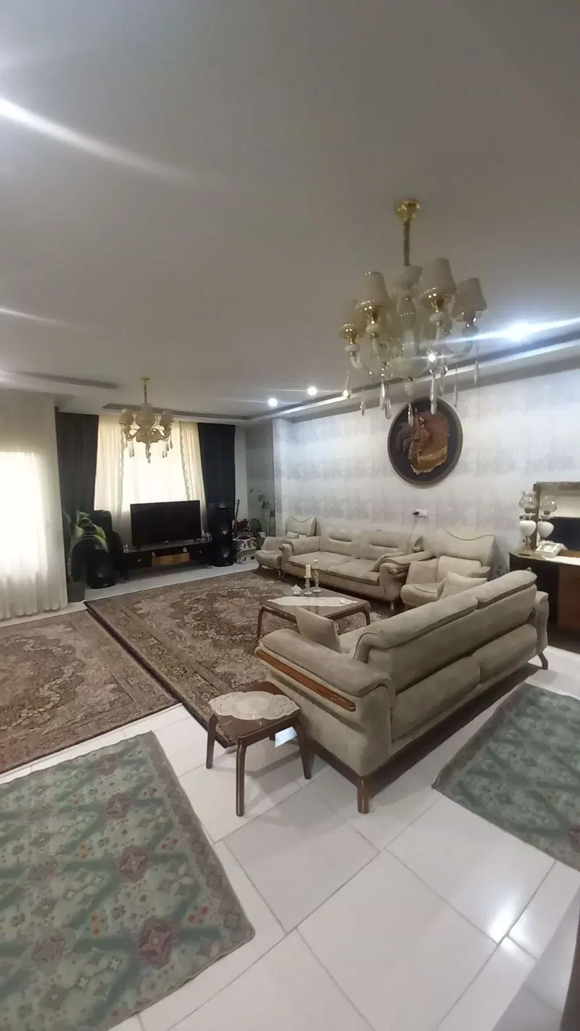 واحد ۱۱۰ متری طبقه چهارم واقع در خرمدشت میثم ۳