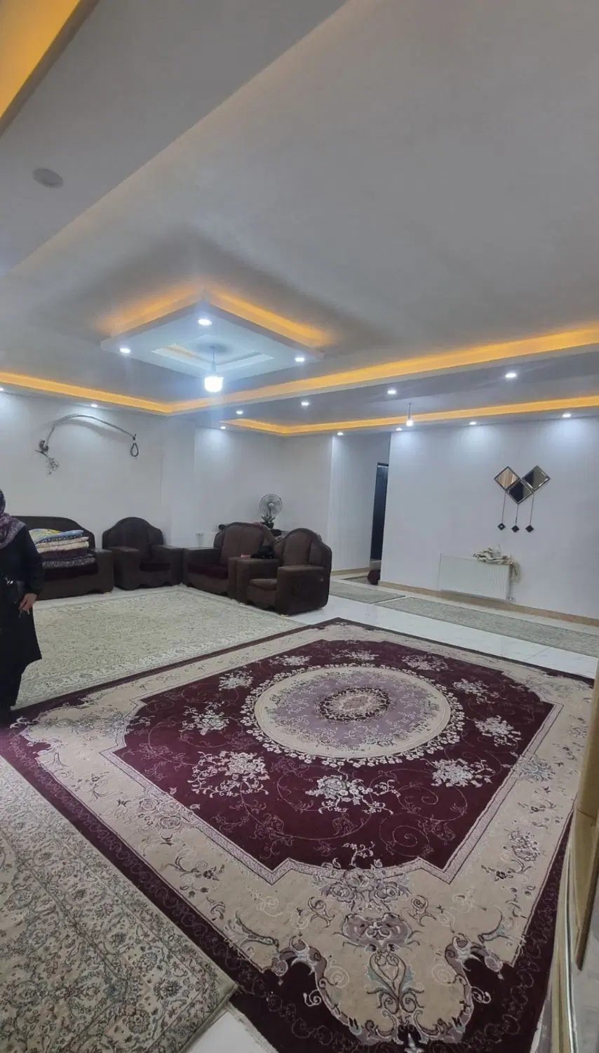۱۴۰ متری نوساز فرهنگیان