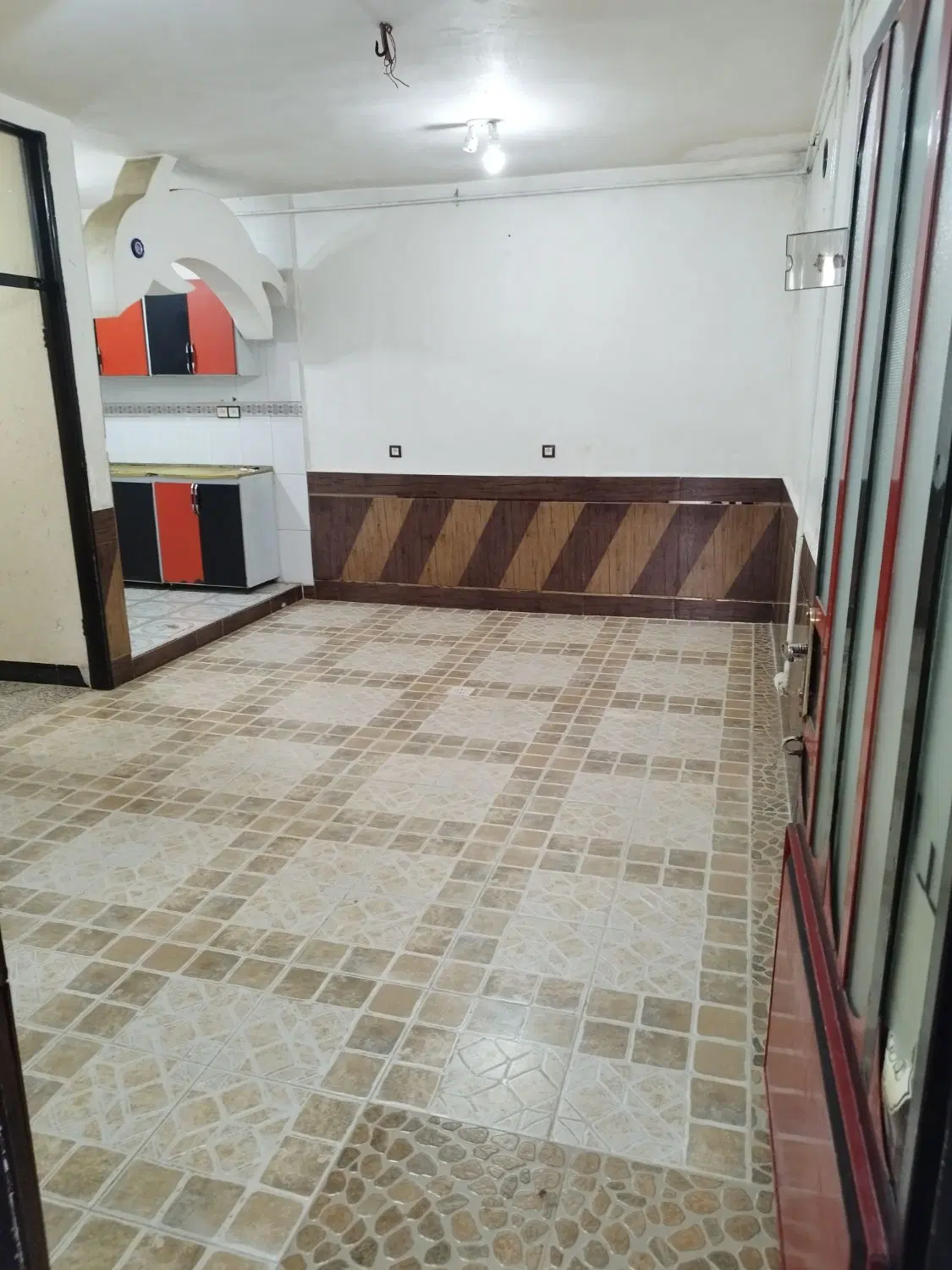 اجاره رهن منزل ۶۳ متری طبقه همکف