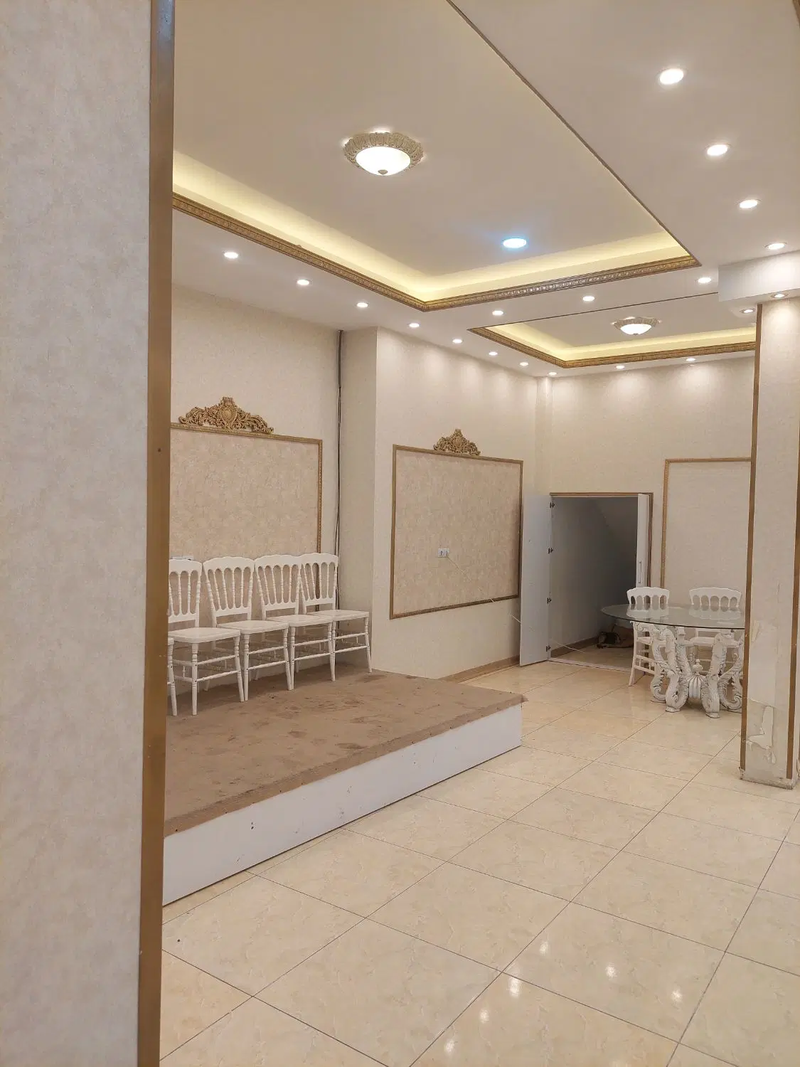 فروش تالارفعال واقع درخ فردوسی