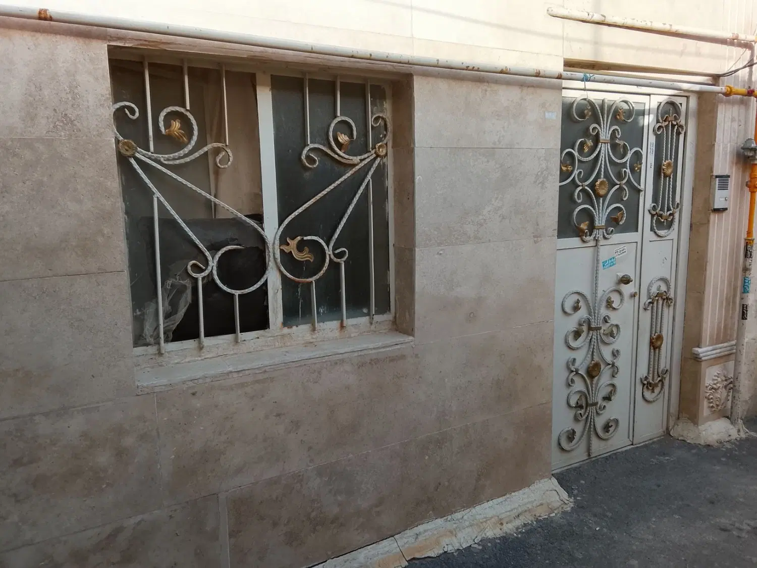 اجاره و فروش منزل مسکونی