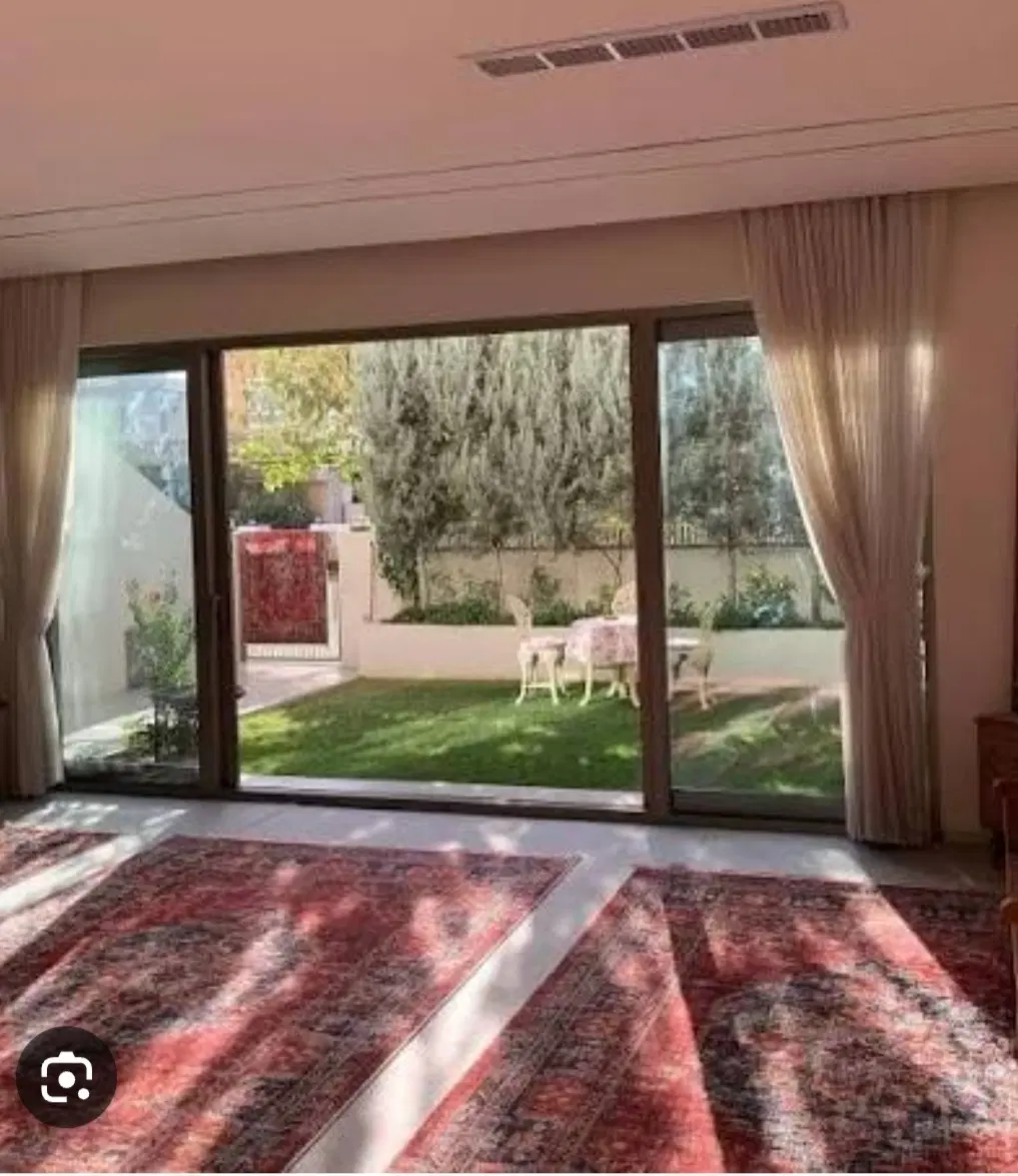 باهنر ۱۳۶ متر  شیک ، سه خواب ، تک مستر