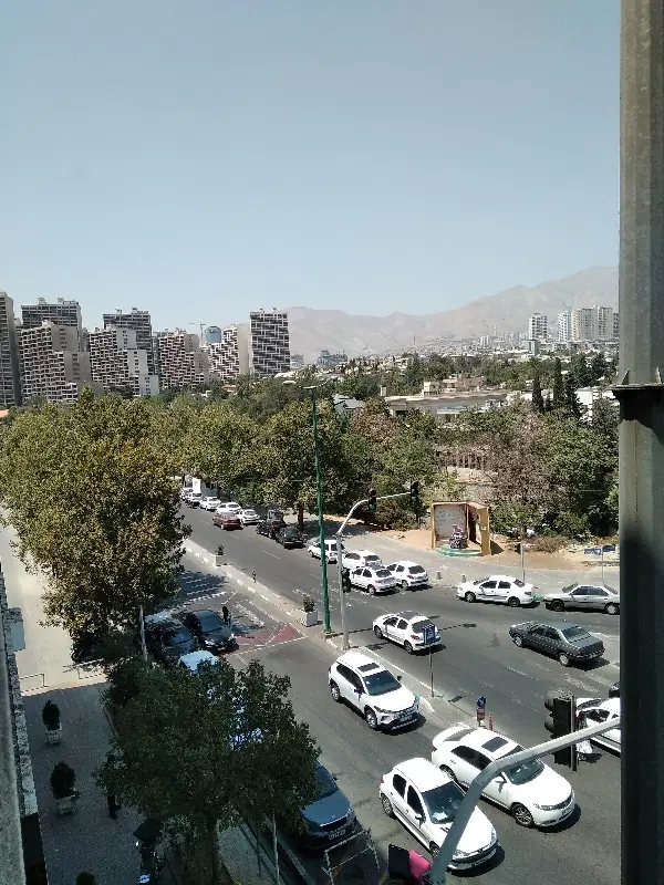 دفتر کار ۱۰۰ متری، موقعیت  مناسب مشاغل خاص