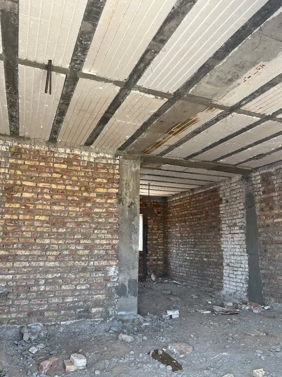 فروش منزل نیمه ساز ویلایی سیادک