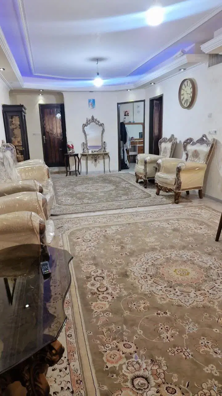 فروش آپارتمان ۲ خوابه،نبش شمالی خیابان اصلی قائم ۴