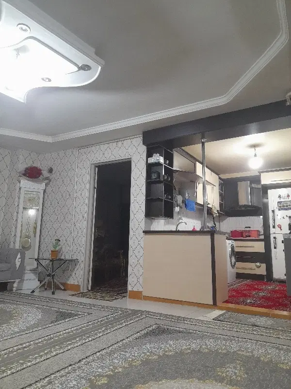 آپارتمان ۹۰متری حصارک بالا