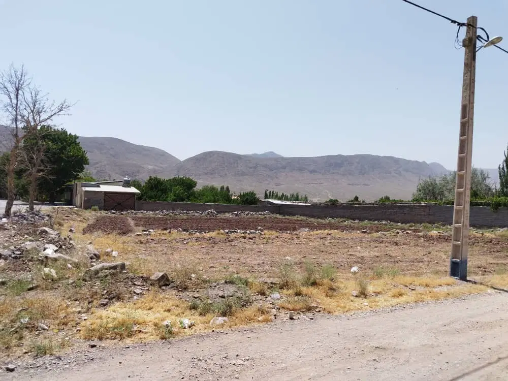 زمین در جوپارستان