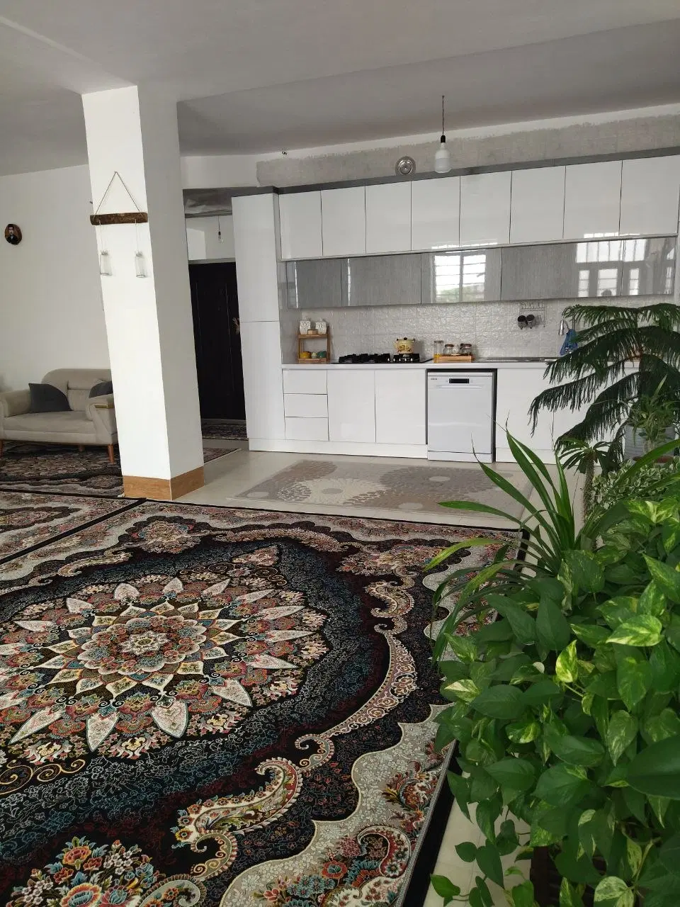 فروش منزل مسکونی سه خوابه