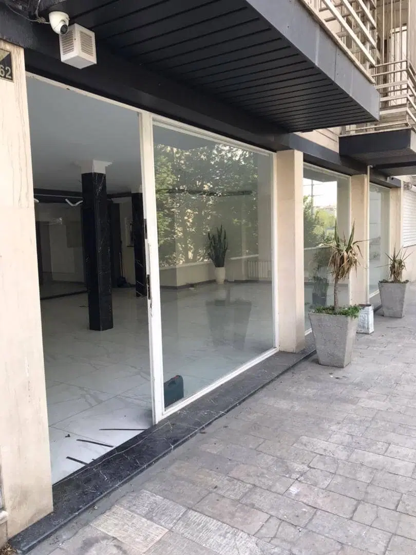 ۱۲۰ متر بر گاندی همکف ورودی مستقل از خیابان