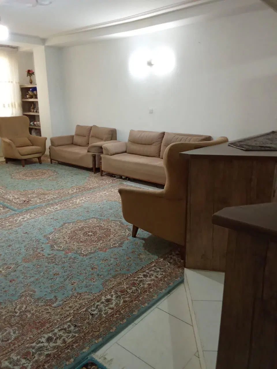 واحد ۹۵ متری ط ۴ روبه نما