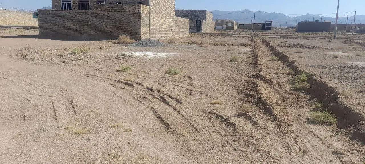 زمین ۲۲۰متری عقدا